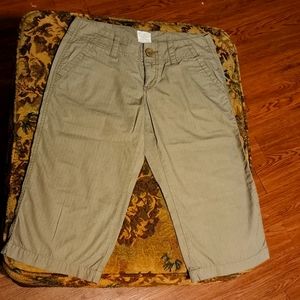 Aeropostale Capri Pants